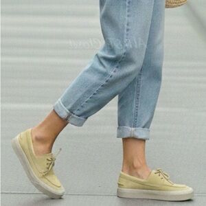 Sperry Candy Boat WM-745 Women’s Sneakers Light Yellow Size 9.5 New With Box